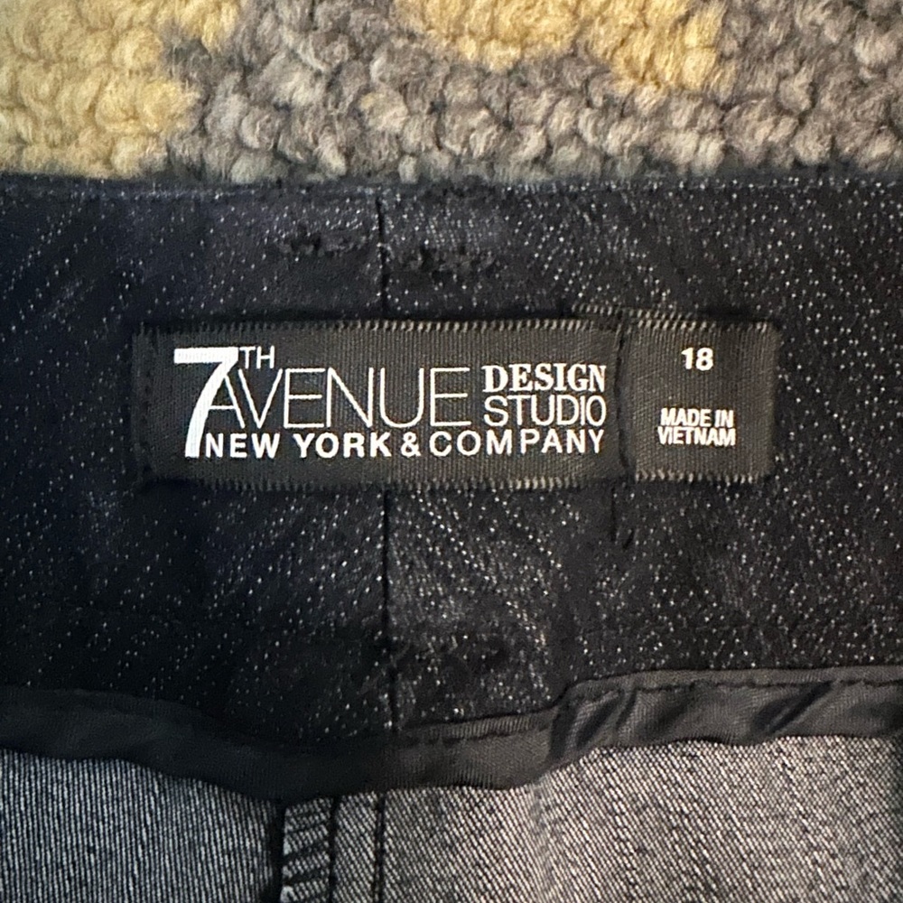 NY&Co 7th Avenue Design Studio, Denim Dress Capri.   Size 18.  EUC